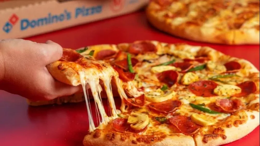 Nel portafoglio di Warren Buffett arriva Domino’s Pizza